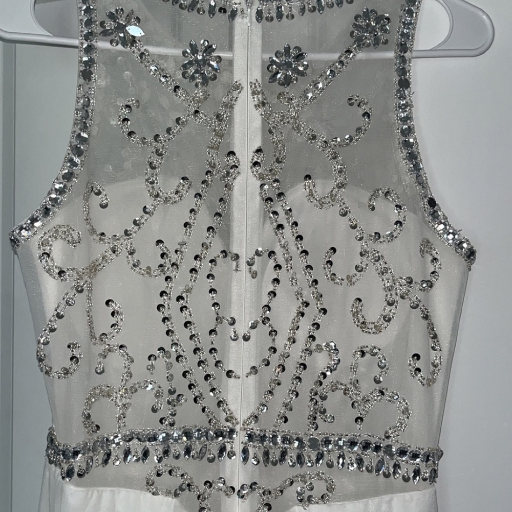 Size 8 - Picture 4 of 7